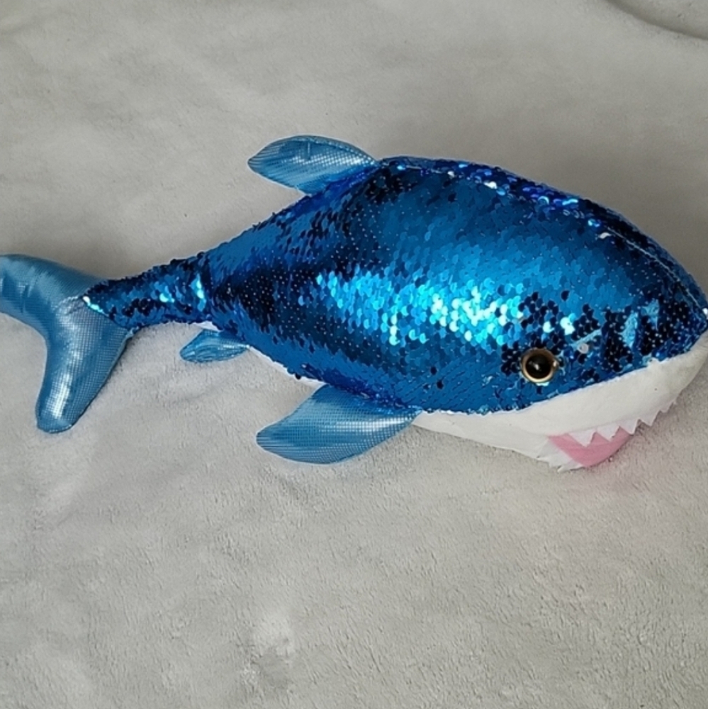 Shark and fish stuff animal